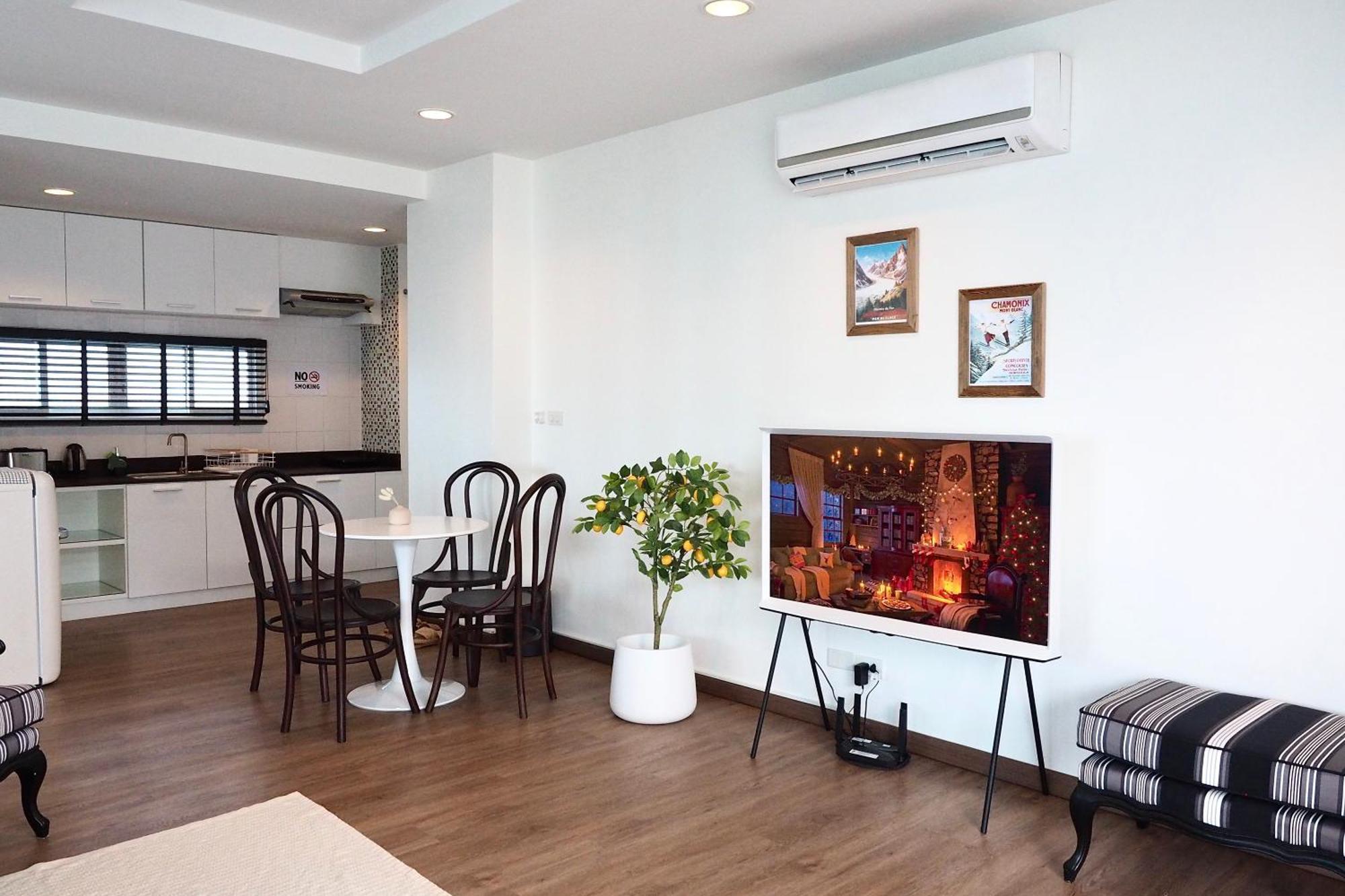 The Beach Bangsaen By Thanthita Next To Wonnapa Beach Free Disney Plus Exterior foto
