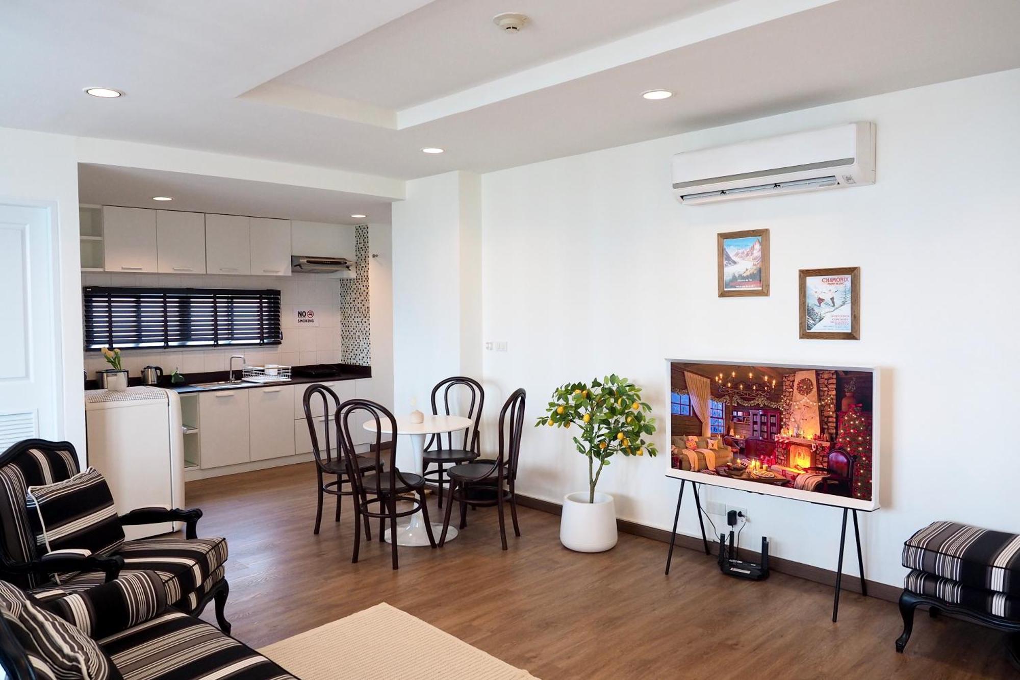 The Beach Bangsaen By Thanthita Next To Wonnapa Beach Free Disney Plus Exterior foto