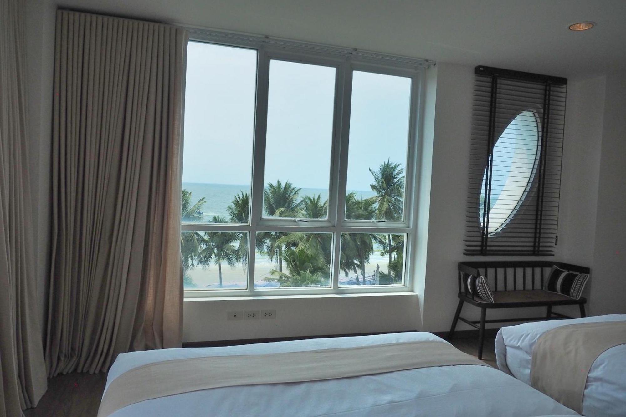 The Beach Bangsaen By Thanthita Next To Wonnapa Beach Free Disney Plus Exterior foto