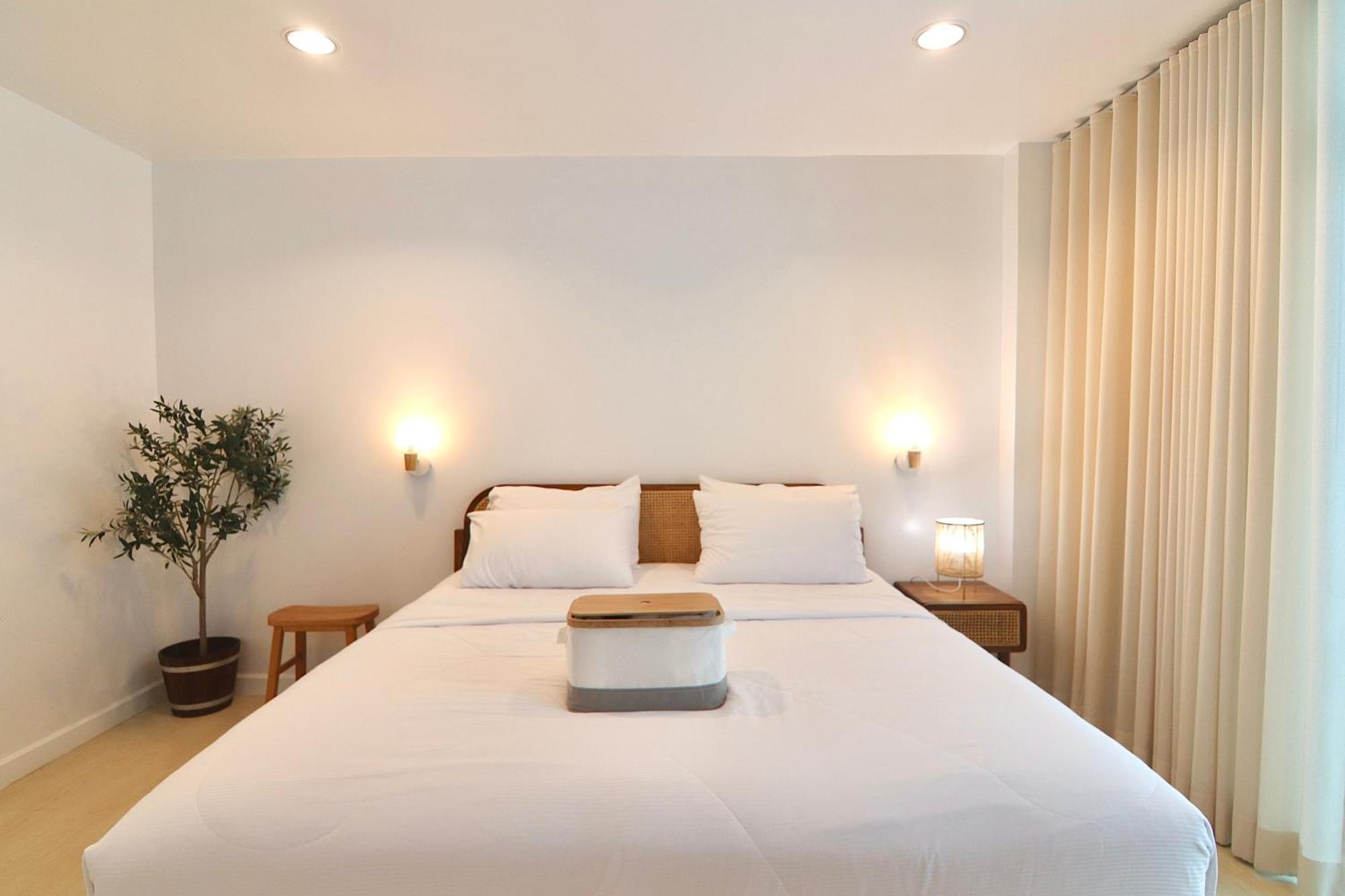 The Beach Bangsaen By Thanthita Next To Wonnapa Beach Free Disney Plus Exterior foto