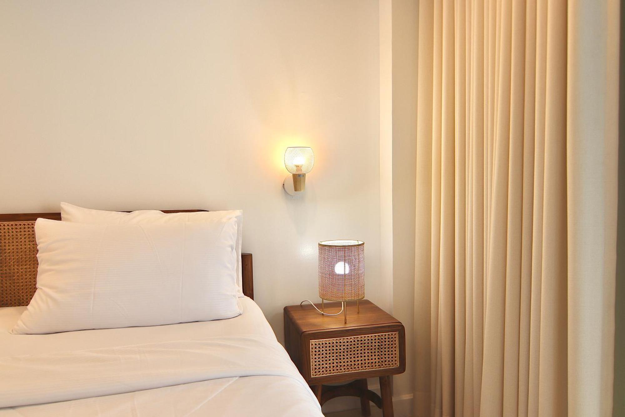 The Beach Bangsaen By Thanthita Next To Wonnapa Beach Free Disney Plus Exterior foto