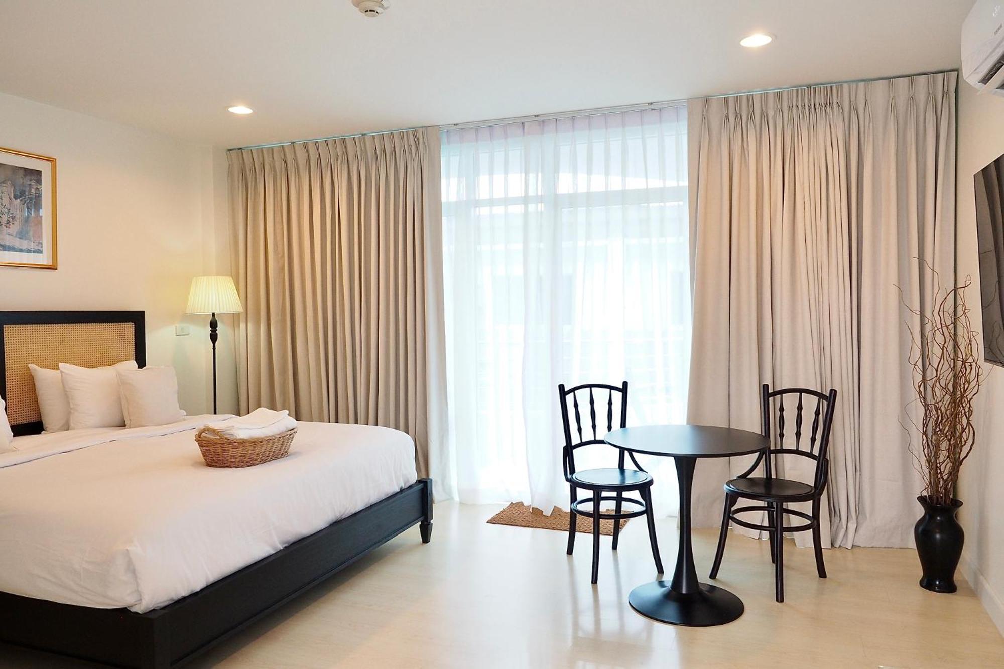 The Beach Bangsaen By Thanthita Next To Wonnapa Beach Free Disney Plus Exterior foto
