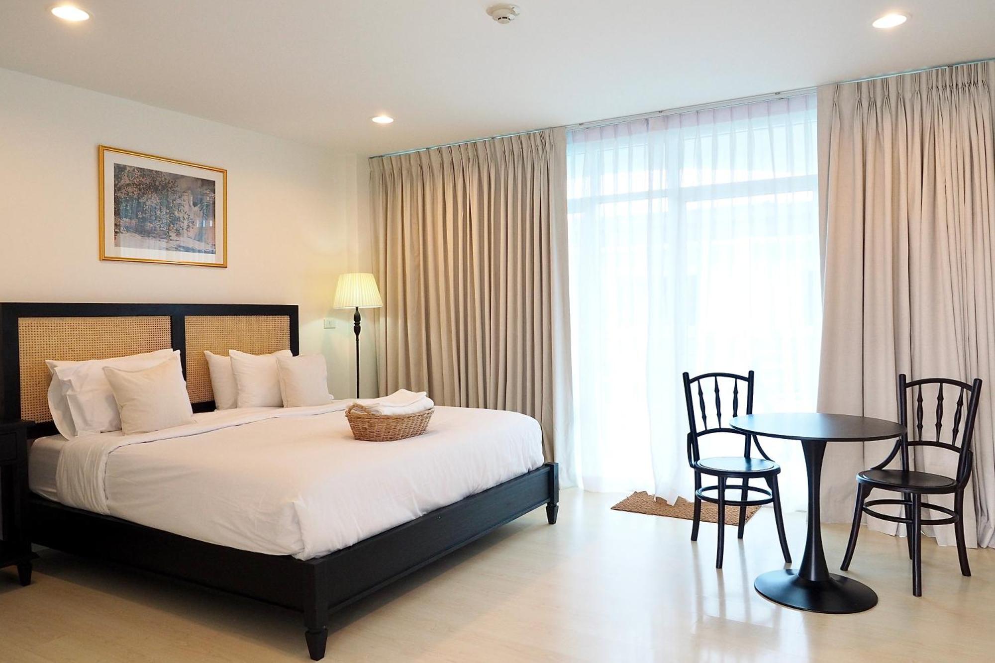 The Beach Bangsaen By Thanthita Next To Wonnapa Beach Free Disney Plus Exterior foto
